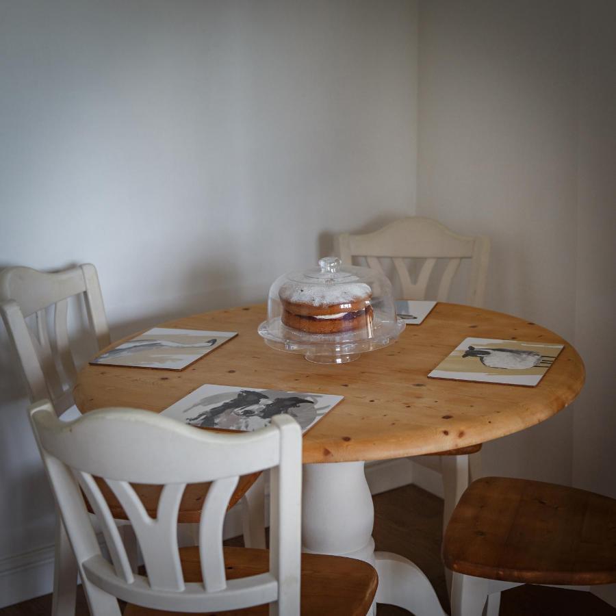 Chestnut Cottage Felbrigg Bagian luar foto