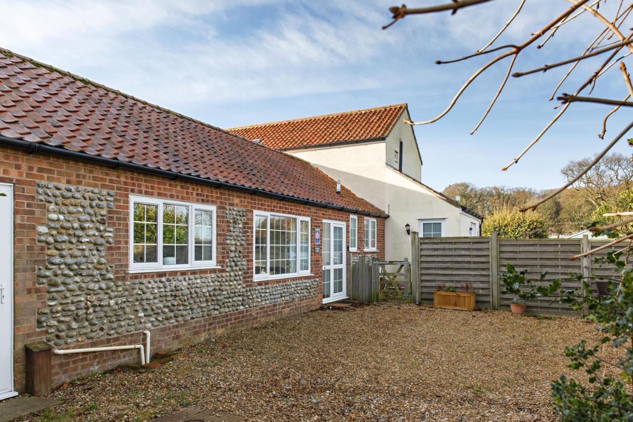 Chestnut Cottage Felbrigg Bagian luar foto